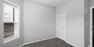 4750 S Calumet Ave Gallery 12