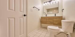 2924 GRACEFIELD Road Gallery 26