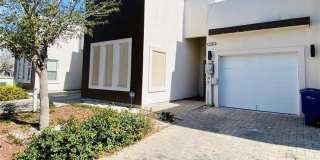 2924 N 51st Street Gallery 1