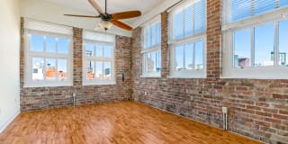 The Woodward Gallery 25