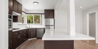 Upgraded Oceanside 3 Bedroom, Available Now! Small Pet OK! Gallery 14