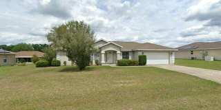 Charming 3-Bedroom Home with 2-Car Garage in Peaceful Citra Gallery 1