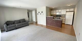 2702 E LIGHTHOUSE PT E Gallery 1