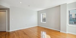Kenmore Sq - 2 Bed 2 Bath  9/1 Gallery 11