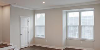 End-unit Townhouse with mountain views Gallery 13