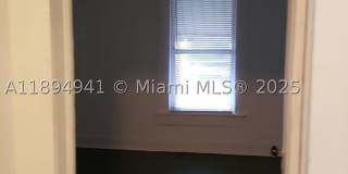 1517 Logan Gallery 15