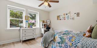 Beautiful apartment less than 1 mile from Brightleaf Square! Utilities Included! Gallery 13