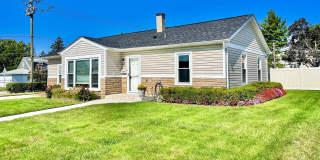 8150 W WINNEMAC Avenue Gallery 1