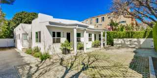 809 North West Knoll Drive Gallery 1