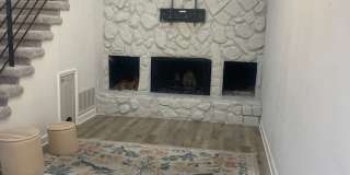Knoxville 37918 - 2 bedroom, 2.5 bath Townhome - Contact Lisa Vineyard & Shannon Russell (865) 216-9334 Gallery 4