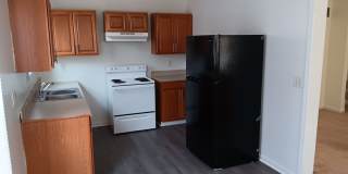 For Rent: 4-bedroom 2-bathroom single family home! Available NOW! Gallery 1