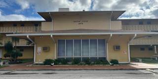 1050 E Sample Rd Gallery 1