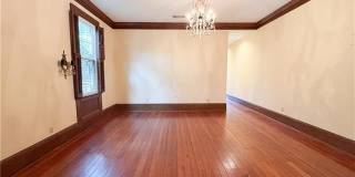 2726 PRYTANIA Street Gallery 4