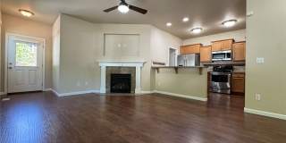 Edgewater Community Gallery 9
