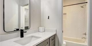 1268 Hayes Drive SE Gallery 21