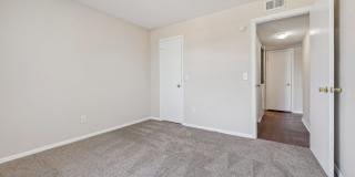 Wilshire Lofts and Townhomes Gallery 21