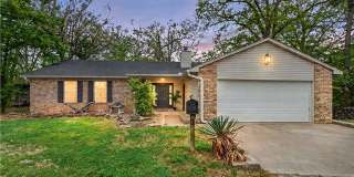 Recently Remodeled 3-Bedroom, 2-Bathroom Home in Beaver Shores! 2x Car garage & huge fenced-in backyard! Gallery 1