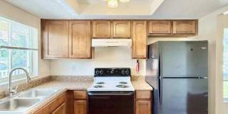 1915 Schlotter Circle - 206 Gallery 8