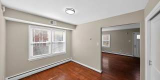 Spacious Townhome with driveway Gallery 7