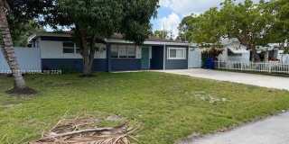 2802 SW 67th Ln Gallery 1