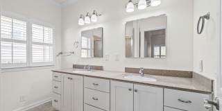 3 Bedroom 2 Bath Pet Friendly Home For Rent with Community Pool Access! Gallery 25