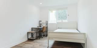 1545 W 36th Place - Co-Living Gallery 6