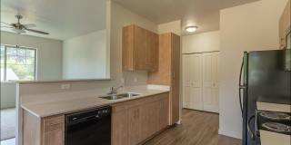 Sandy Place Apartment Homes Gallery 39