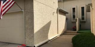 2 Bedroom Townhome with pool and fitness center Gallery 1