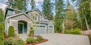 Beautiful 5 Bedroom 4 Bathroom Home in Lake Forest Park! Gallery 1