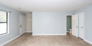 2 Bedroom, 1.5 Bathroom Townhome in Island Bluff - James Island Gallery 8