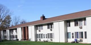 Woodland Apartments (Platteville) Gallery 1