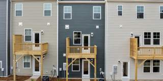 Gorgeous New Construction! Updated Kitchen, SS Appliances, Open Floorplan, Garage, Pet Friendly! Gallery 29