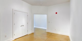 Cool and modern urban loft in Uptown Charlotte! Gallery 22