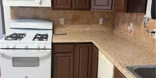 185 Linden #2 Avenue Gallery 6