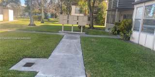 335 W Laurel Dr 335 W Laurel Dr Gallery 1