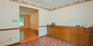 Room in 3 Bedroom Home at Sanderson Dr Gallery 16