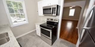 Charming updated 3 bed, 1 bath home near Midtown and Pink Palace. Gallery 9