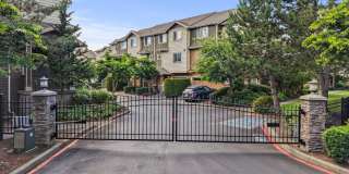 4Bd/2.5Ba Renton Townhome Gallery 35