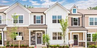 Like-New Townhome Walk to Downtown | Garage + Internet Included Gallery 1