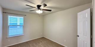 Viewable May 27th!  Pets Accepted! Gallery 27