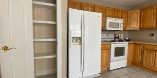 Available Large Townhome in Christiansburg! Gallery 9