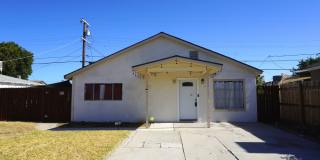 Cozy 2BD/1BA Home in Bakersfield's 93308 — Trash Included, Driveway & No Pets! Gallery 1
