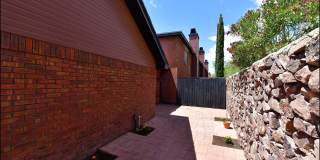 31 STRATFORD HALL Circle Gallery 45