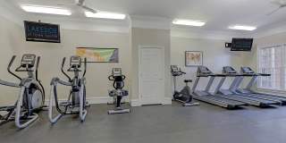 Lakeside at Town Center Apartments Gallery 14
