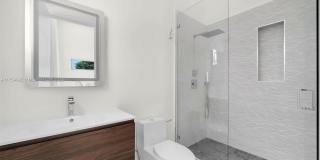 1201 West 47th Street Gallery 17