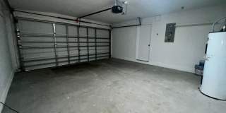 RESERVE AT WEDGEFIELD 3 bedroom 2 bath home with stainless appliances, laminate flooring and a fenced back  yard! Gallery 39