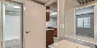 Rise Midtown Apartments Gallery 43