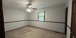 3 Bedroom Stone Facade Colonial with 2 Car Attached Garage  in Strongsville Gallery 26