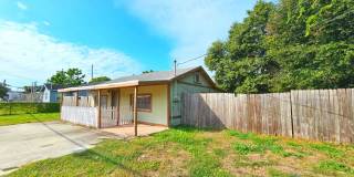 Rare flexible commercial space available for monthly lease on busy Combee Road Gallery 7