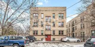 Available now!  1 bed, 1 bath condo Gallery 1